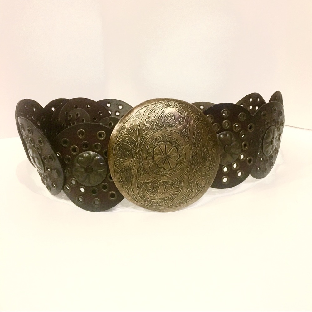 Country Western Chic Round Belt